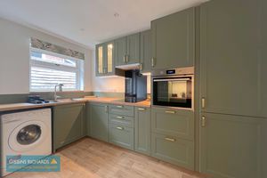 Kitchen- click for photo gallery